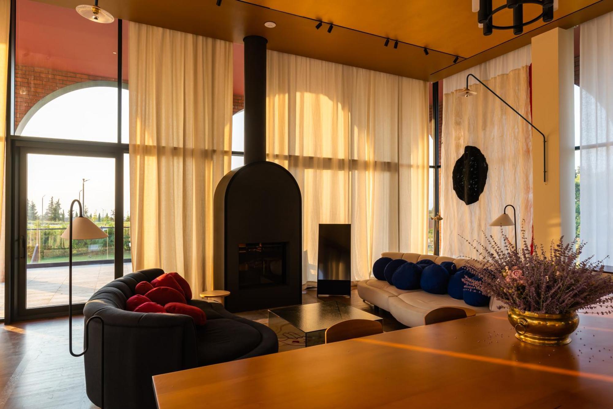Tsinandali Estate, A Radisson Collection Hotel エクステリア 写真